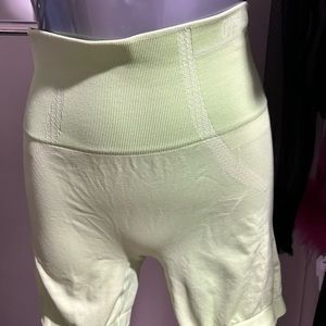 Gym-shark everyday seamless shorts in lime green